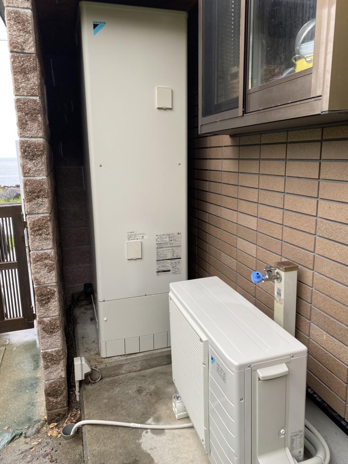 20251009A明石市お湯が出るのに時間がかかる不具合を解消！ダイキン EQN46WFVエコキュートへ交換